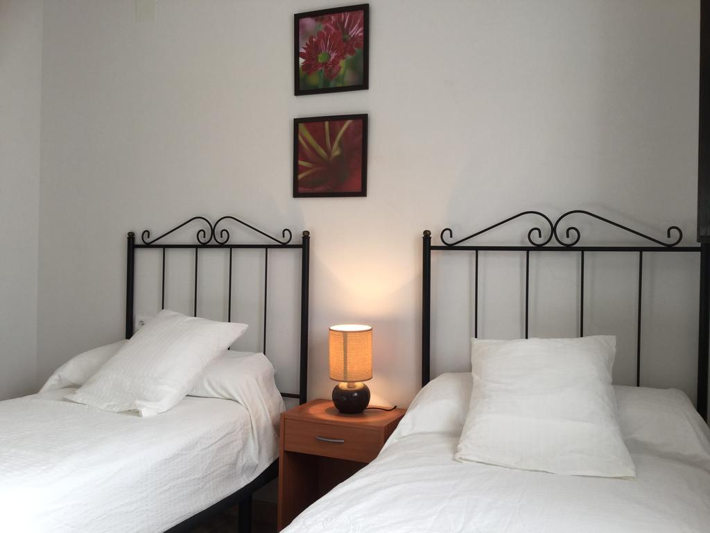 Velez Apartment Velez de Benaudalla Luaran gambar